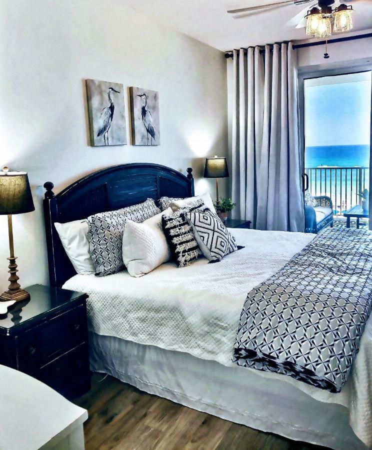 Barefoot Bliss - Beachfront Condo - Sleeps 12 Panama City Beach Exteriör bild