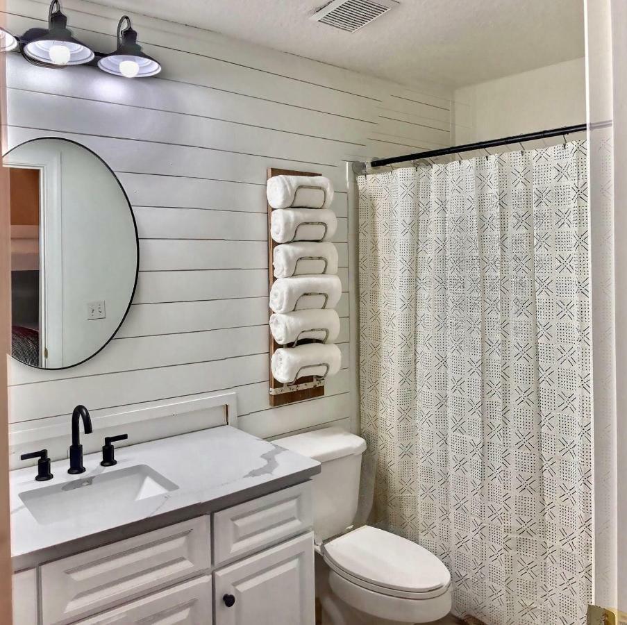 Barefoot Bliss - Beachfront Condo - Sleeps 12 Panama City Beach Exteriör bild